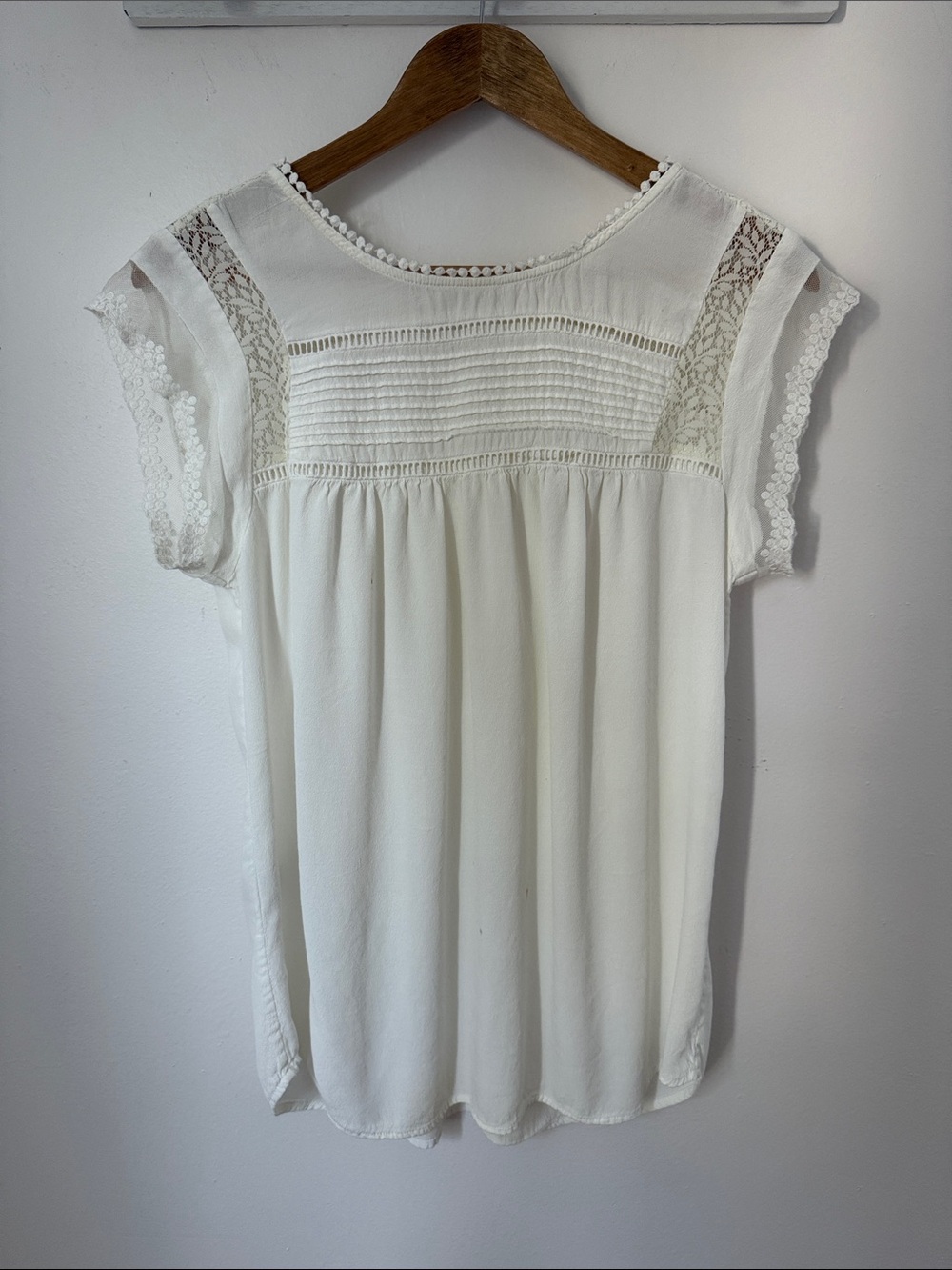 Anthropologie Meadow Rue Cream Lace Trim Top size M